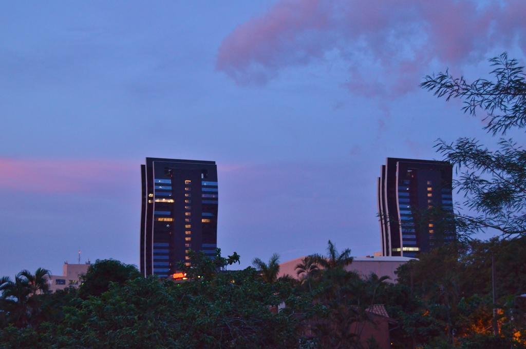 La Riviera Aparthotel Fernando de la Mora Exterior foto